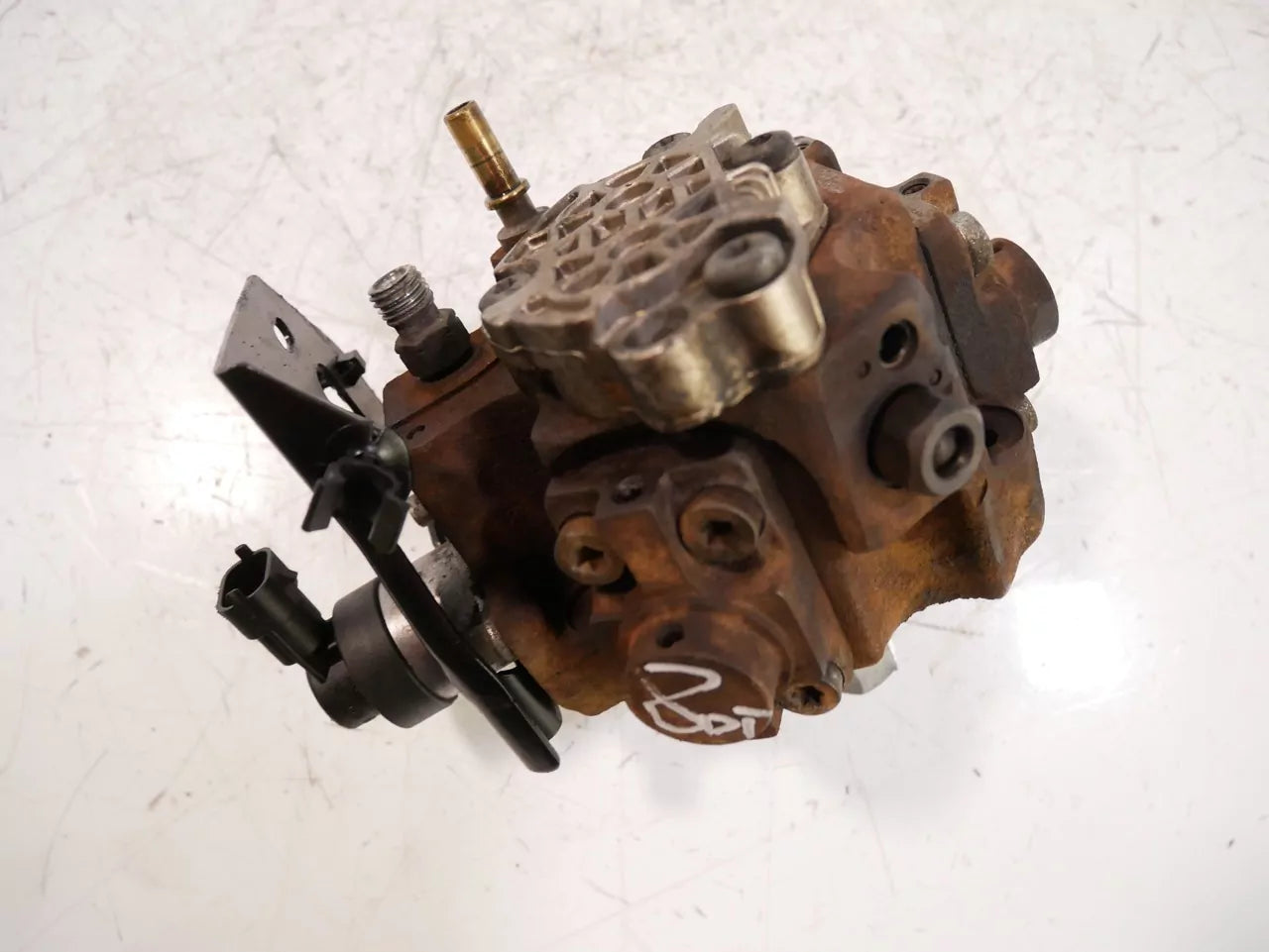 Bomba de alta presión Citroen Peugeot 206 207 1.6 HDI 9HZ DV6TED4 9H01 9683703780