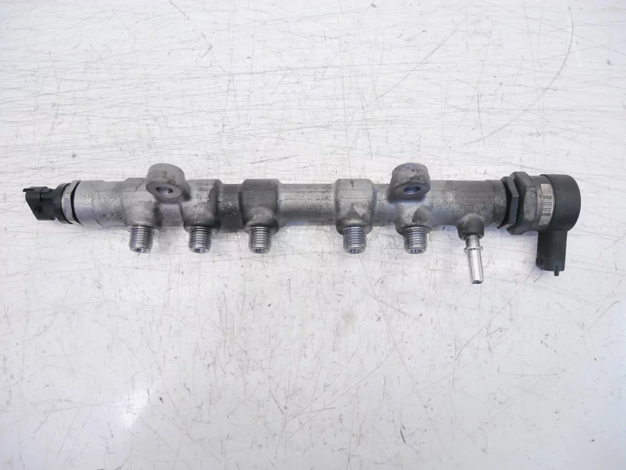 Rampa inyectora Land Rover 2,0 D 204DTD G4D3-9D280-AA