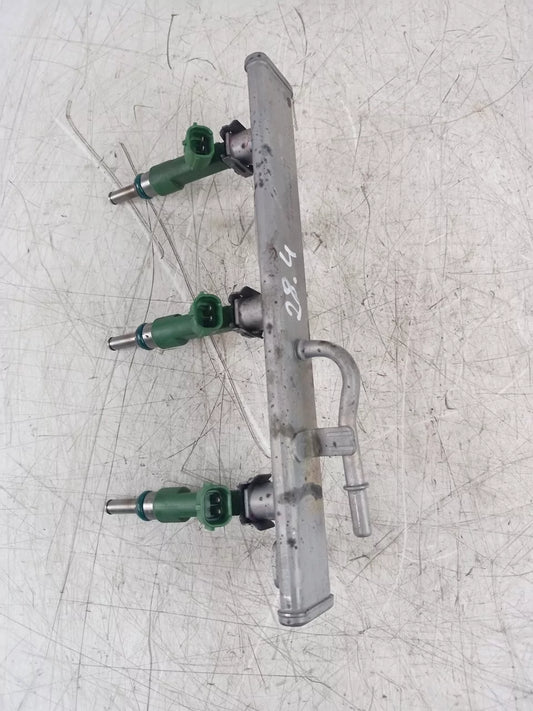 Carril del inyector Dacia Renault Logan Sandero 1.0 H4D H4D470 175204021R