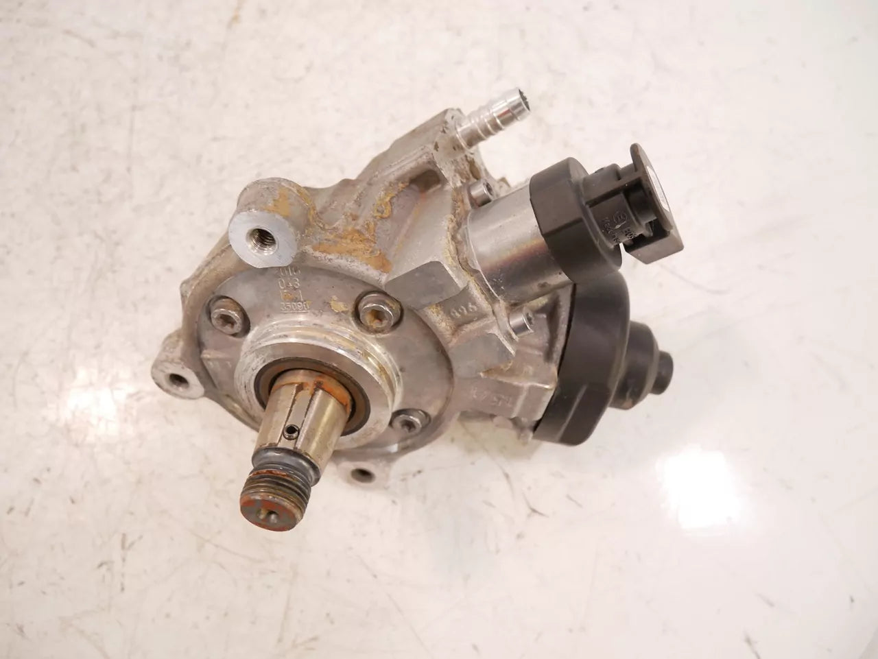 Bomba de alta presión Audi 2,0 TDI DET DETA 04L130755D