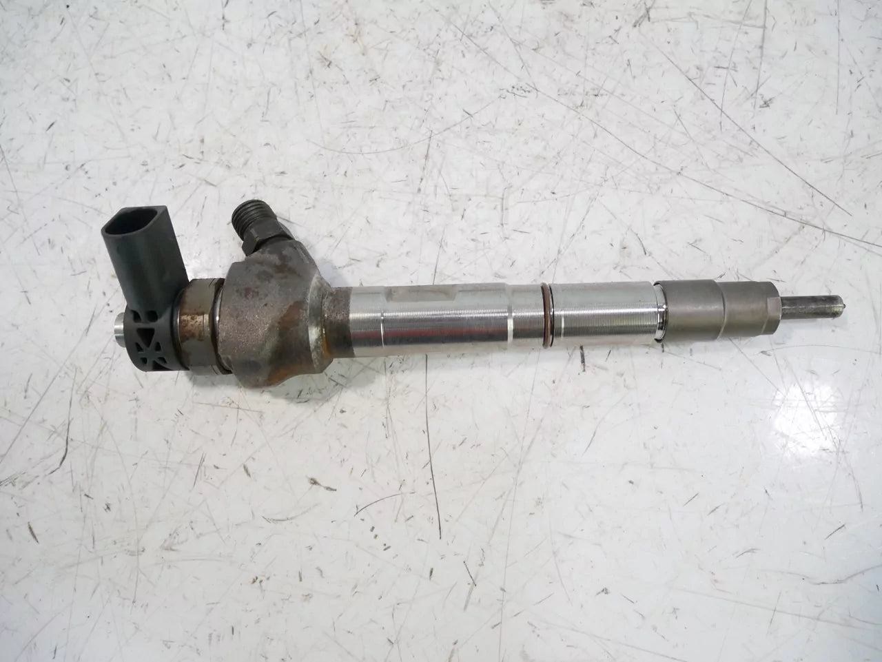 Inyector Audi A4 B9 2.0 TDI DET DETA 04L130277AE