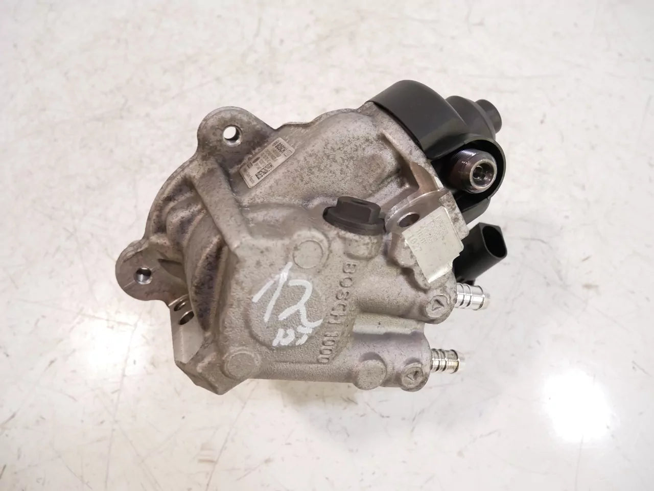 Bomba de alta presión Audi 2,0 TDI CGL CGLD 03L130755AC