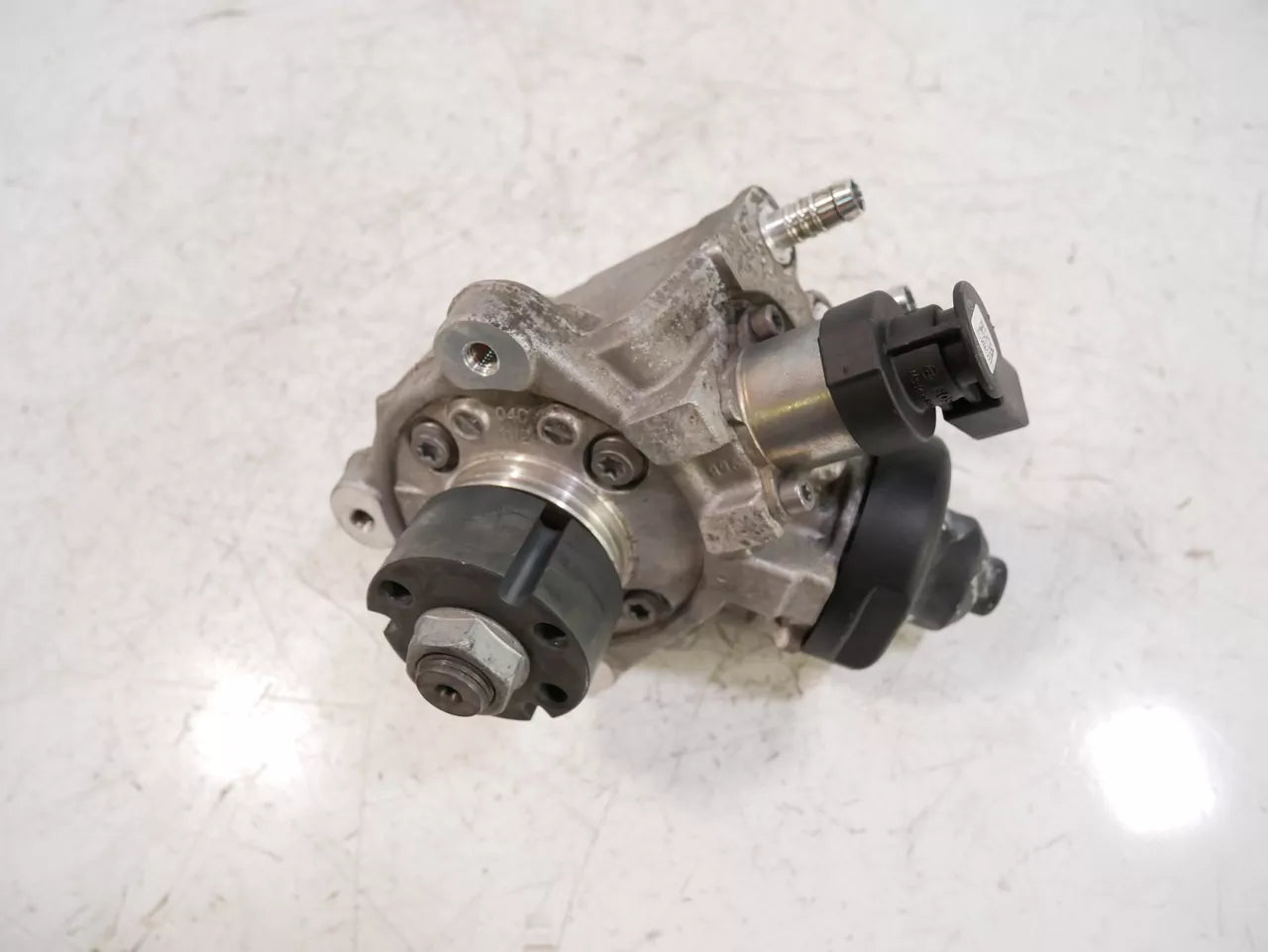 Bomba de alta presión Audi 2,0 TDI CGL CGLD 03L130755AC