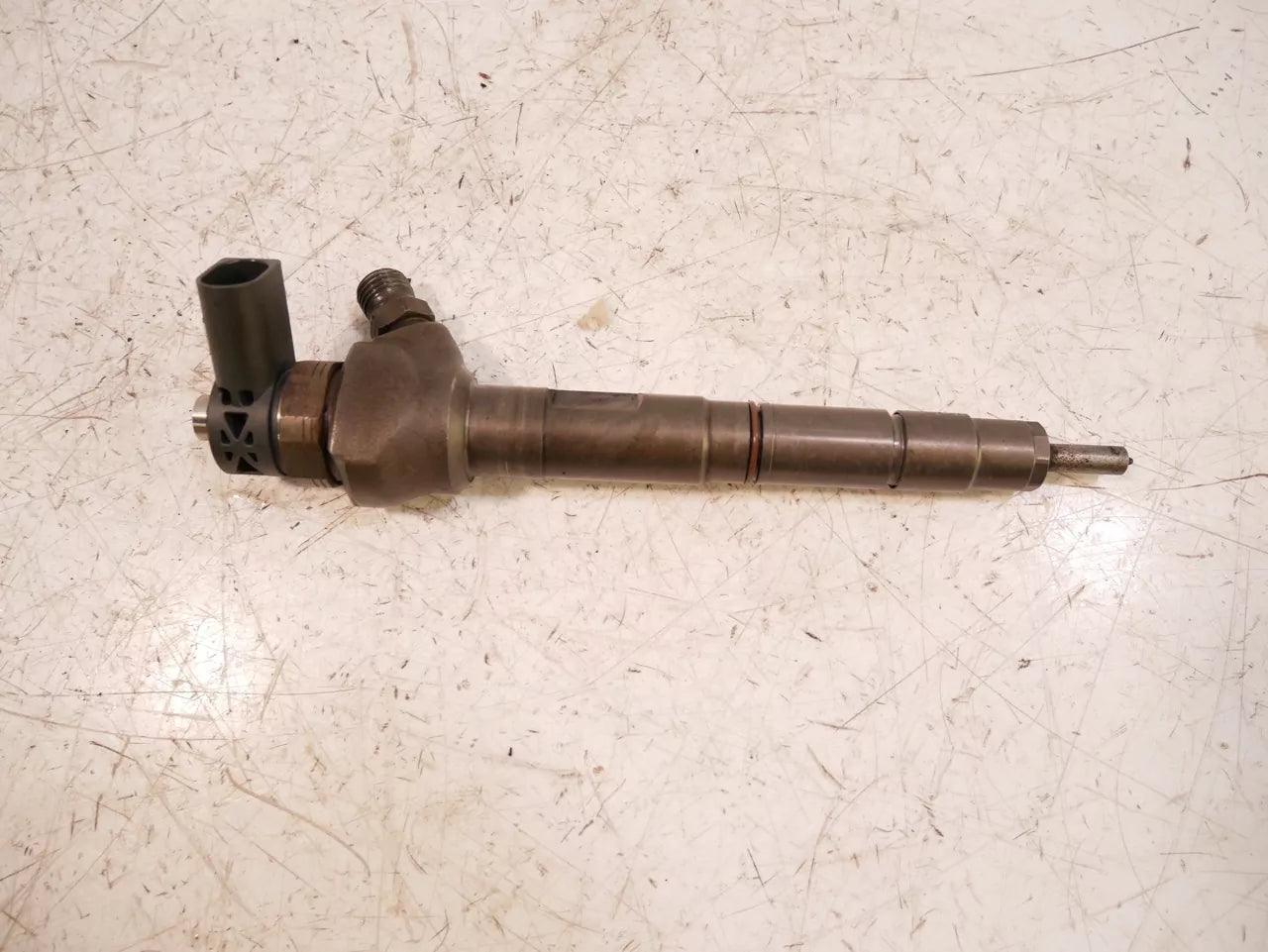 Inyector Boquilla de inyección Audi 2,0 TDI CGL CGLD 03L130277J