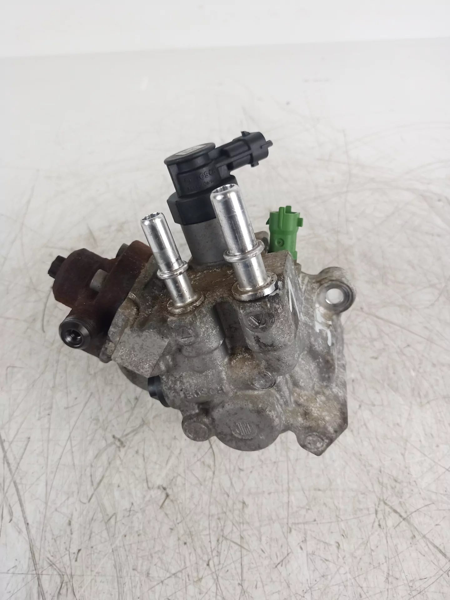 Bomba de alta presión Jaguar E-Pace 2.0 204DTD AJ20D4 0445010772 G4D3-9B395-AB