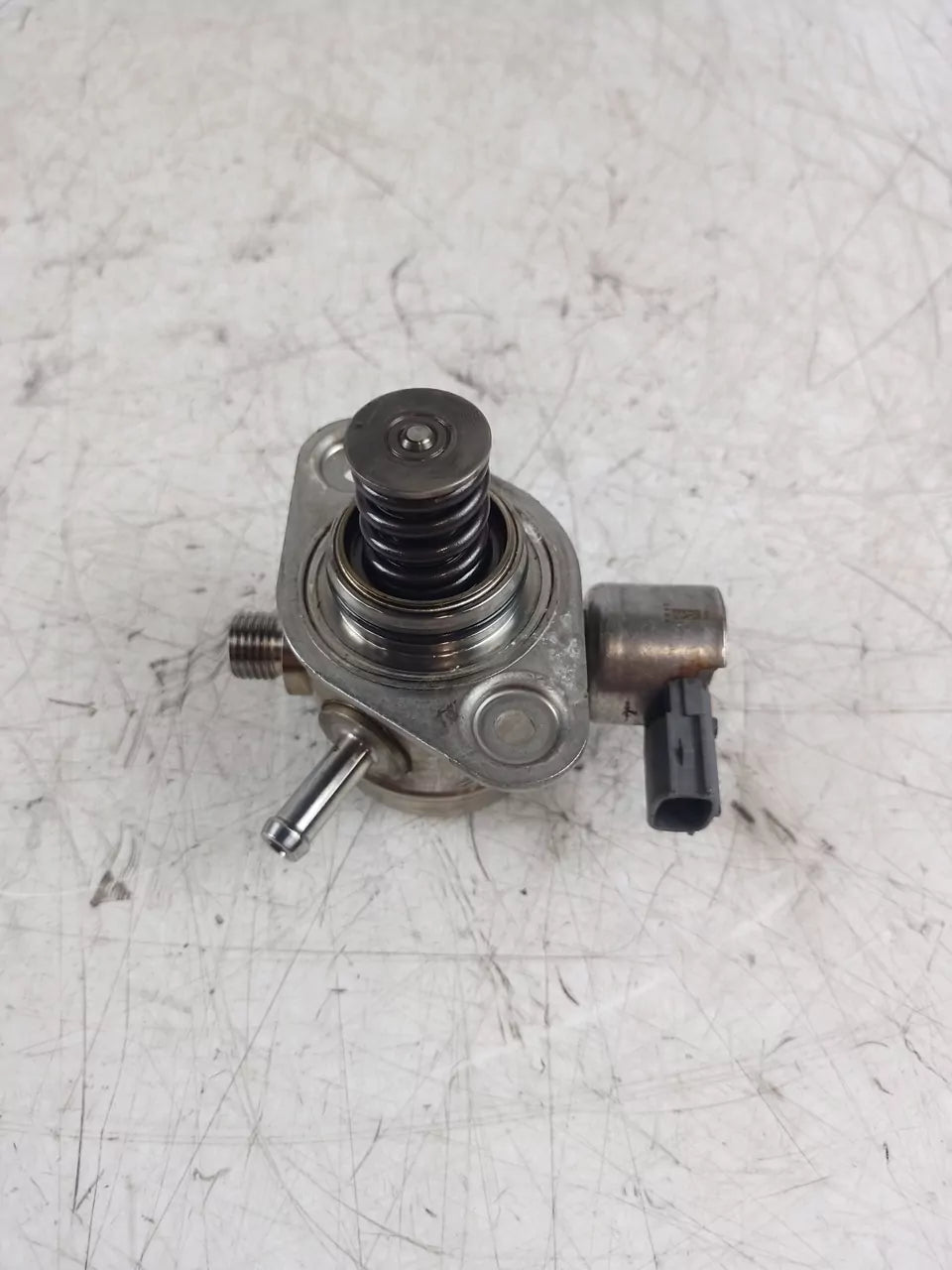 Bomba de combustible Suzuki Vitara LY 1.4 T AllGrip K14C 15210-68M00