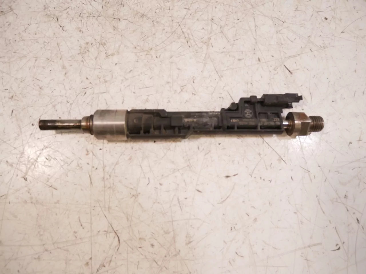 Inyector boquilla de inyección BMW Serie 7 F01 4.4 V8 750 i Li N63T N63B44B 7599876