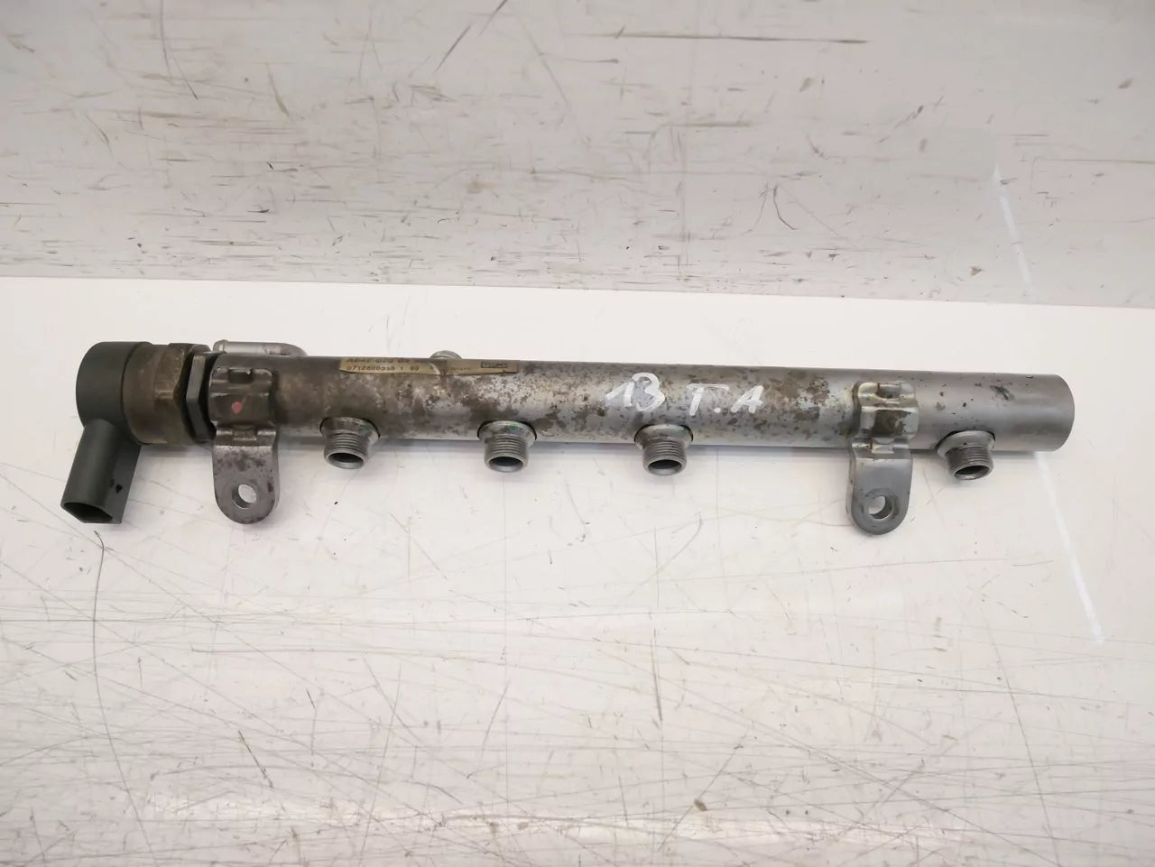 Rampa inyectora Mercedes-Benz 3,0 CDI 642.920 OM642.920 A6420700495