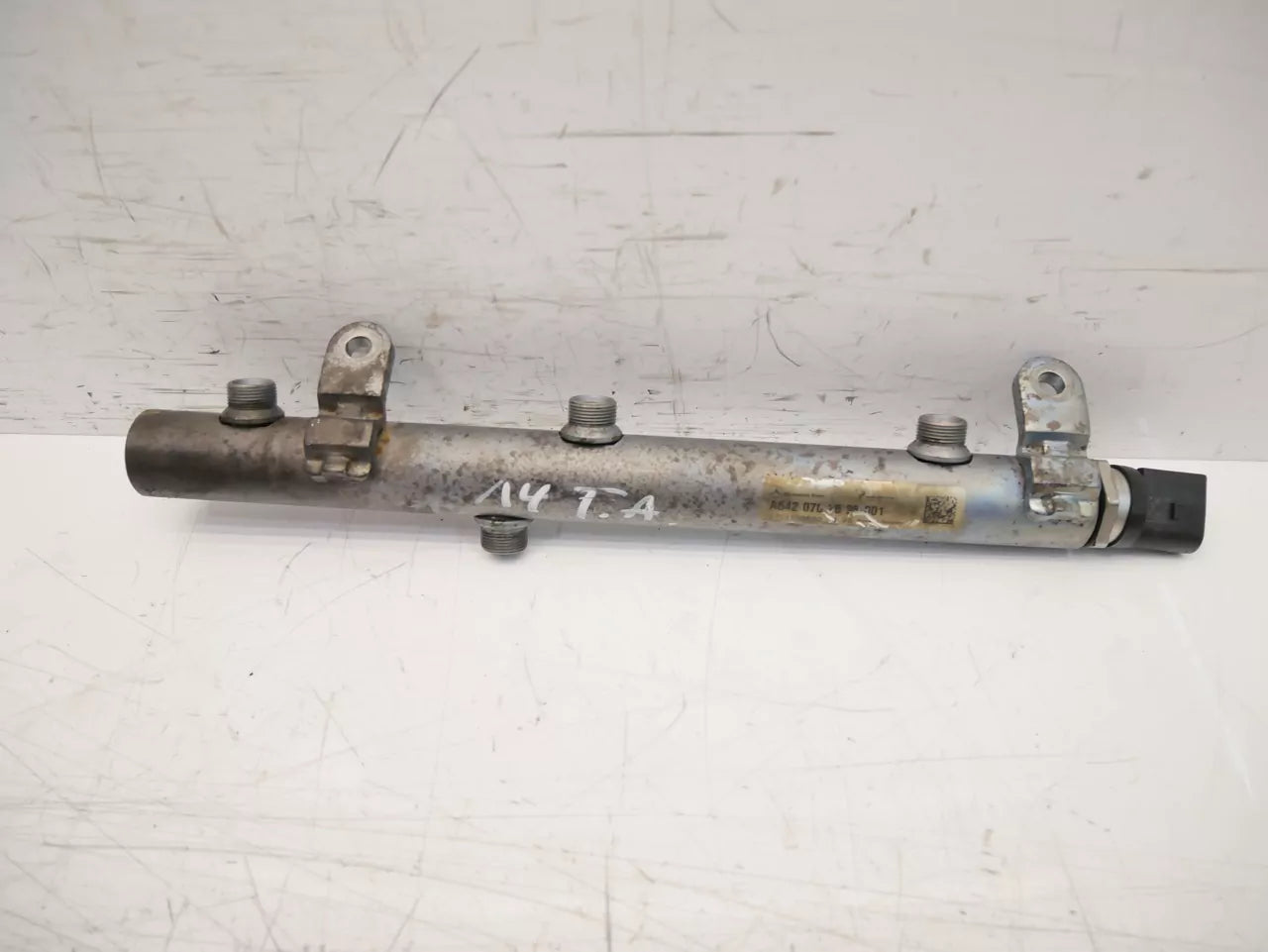 Rampa inyectora Mercedes-Benz 3,0 CDI 642.920 OM642.920 A6420702695