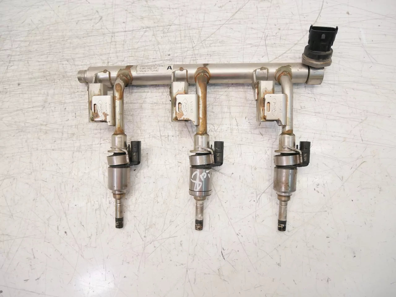 Rampa de inyectores Ford 1,0 P4JB DM5G-9H4877-AA