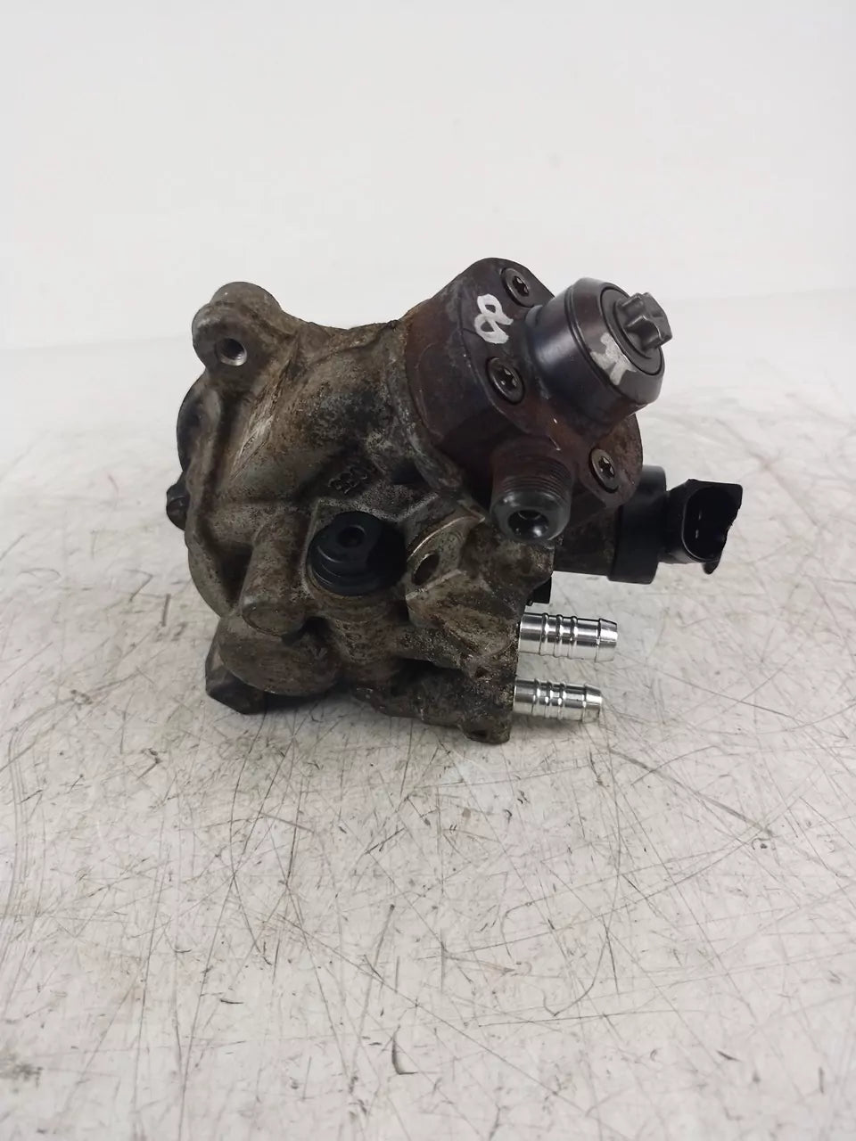 Bomba de alta presión Audi Seat Volkswagen 2.0 TDI CRBC CRB 04L130755D 0445010537