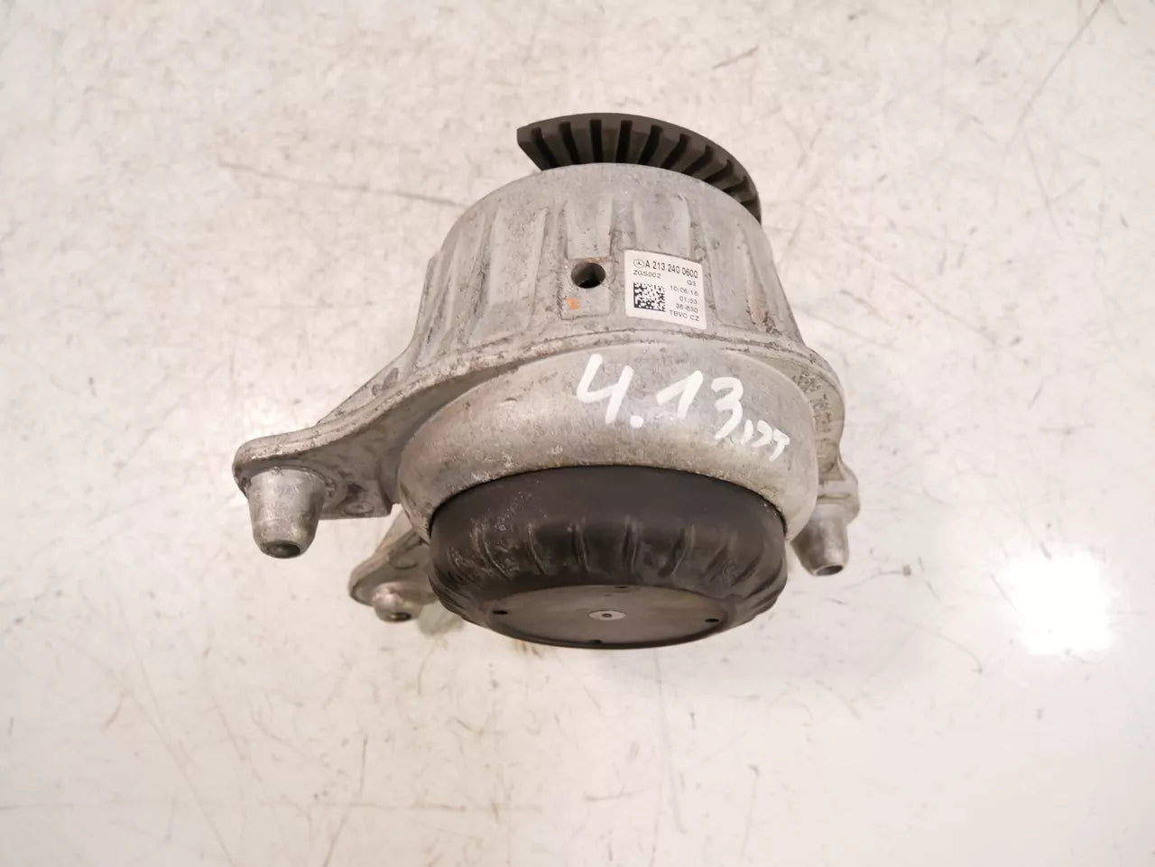 Los cojinetes del motor Mercedes-Benz 2,0 E220 d OM654.920 654.920 A2132400600