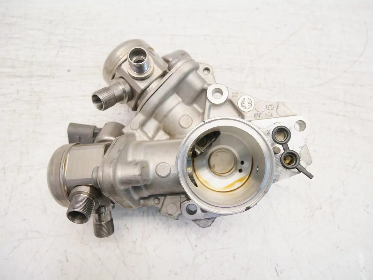 Bomba de combustible Mercedes-Benz 4,7 CLS E 500 V8 M278.922 278.922 A2780700330 0261520221 0261520219