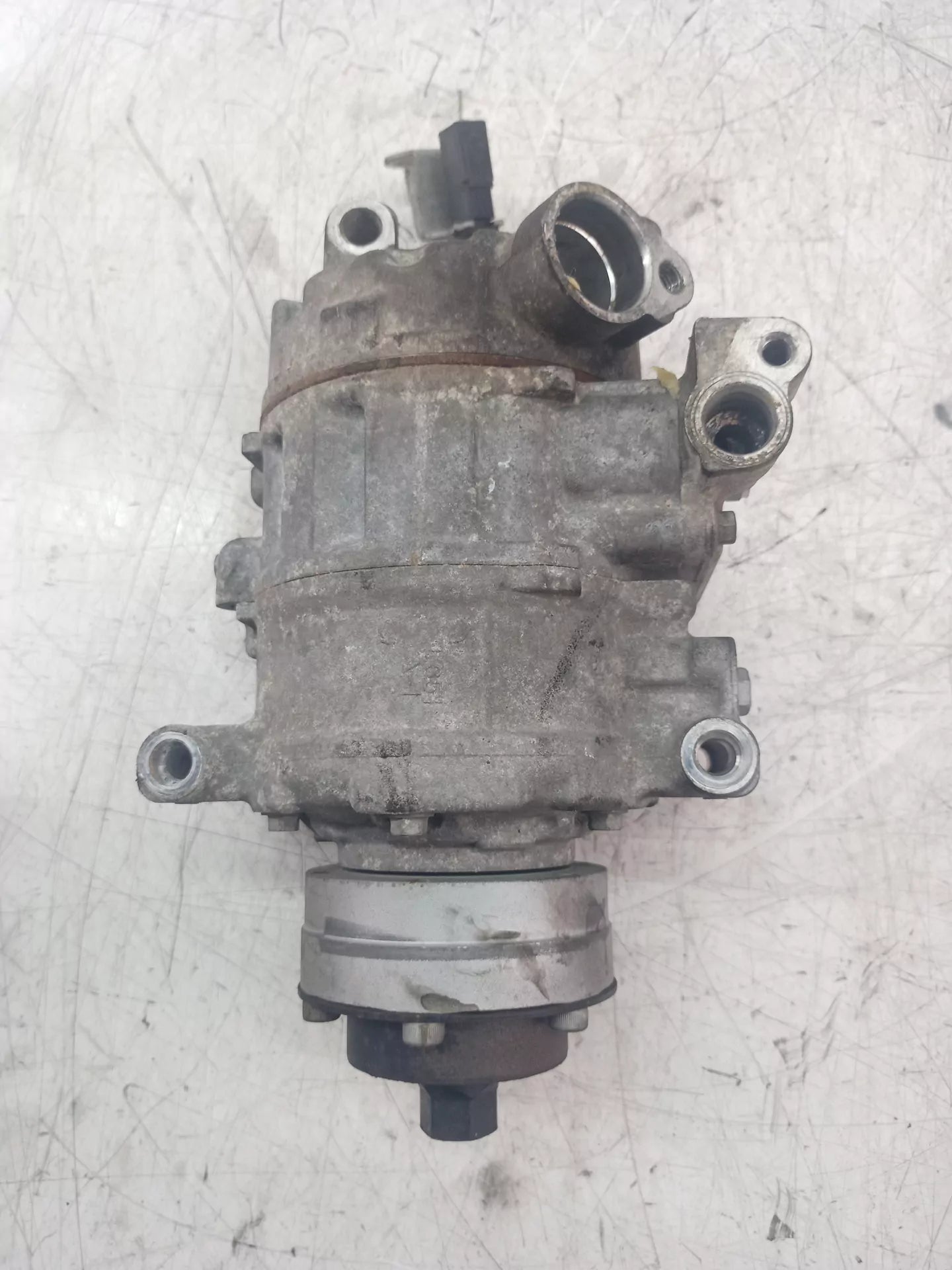 Compresor de aire acondicionado Audi A8 S8 4H 4.0 TFSI CTF CTFA 4H0260805H