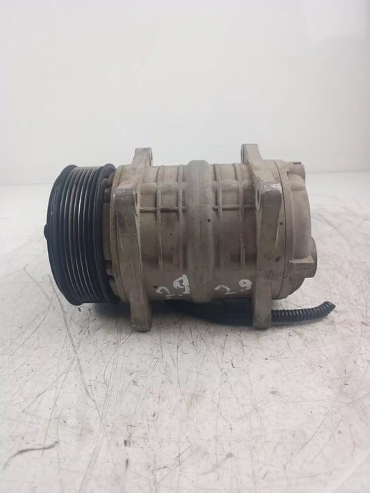 Compresor de aire acondicionado Mercedes-Benz Sprinter 2.0 Diesel OM654.920 654.920 03935853