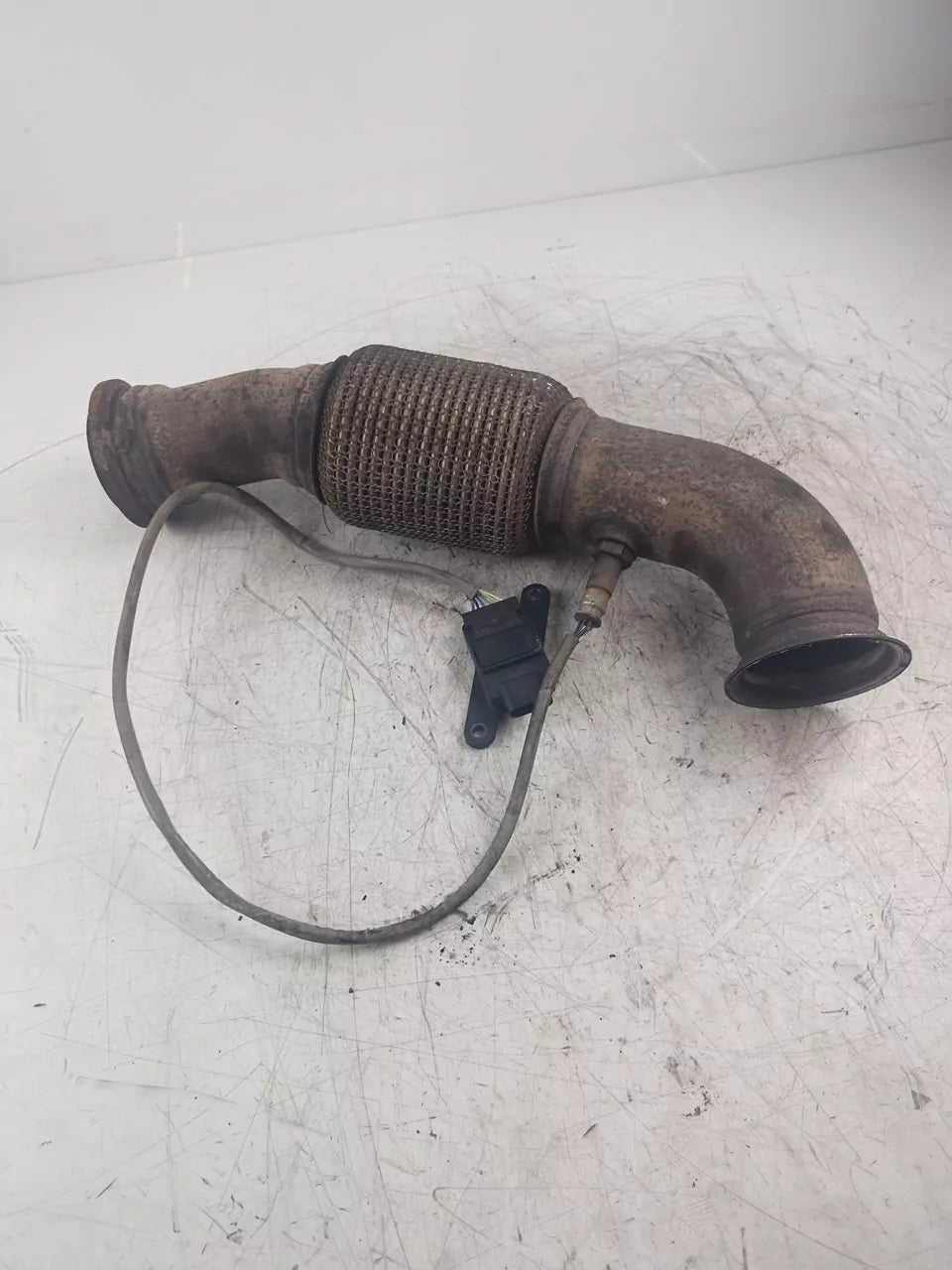 Tubo de escape Mercedes-Benz Sprinter 2.0 Diesel OM654.920 654.920
