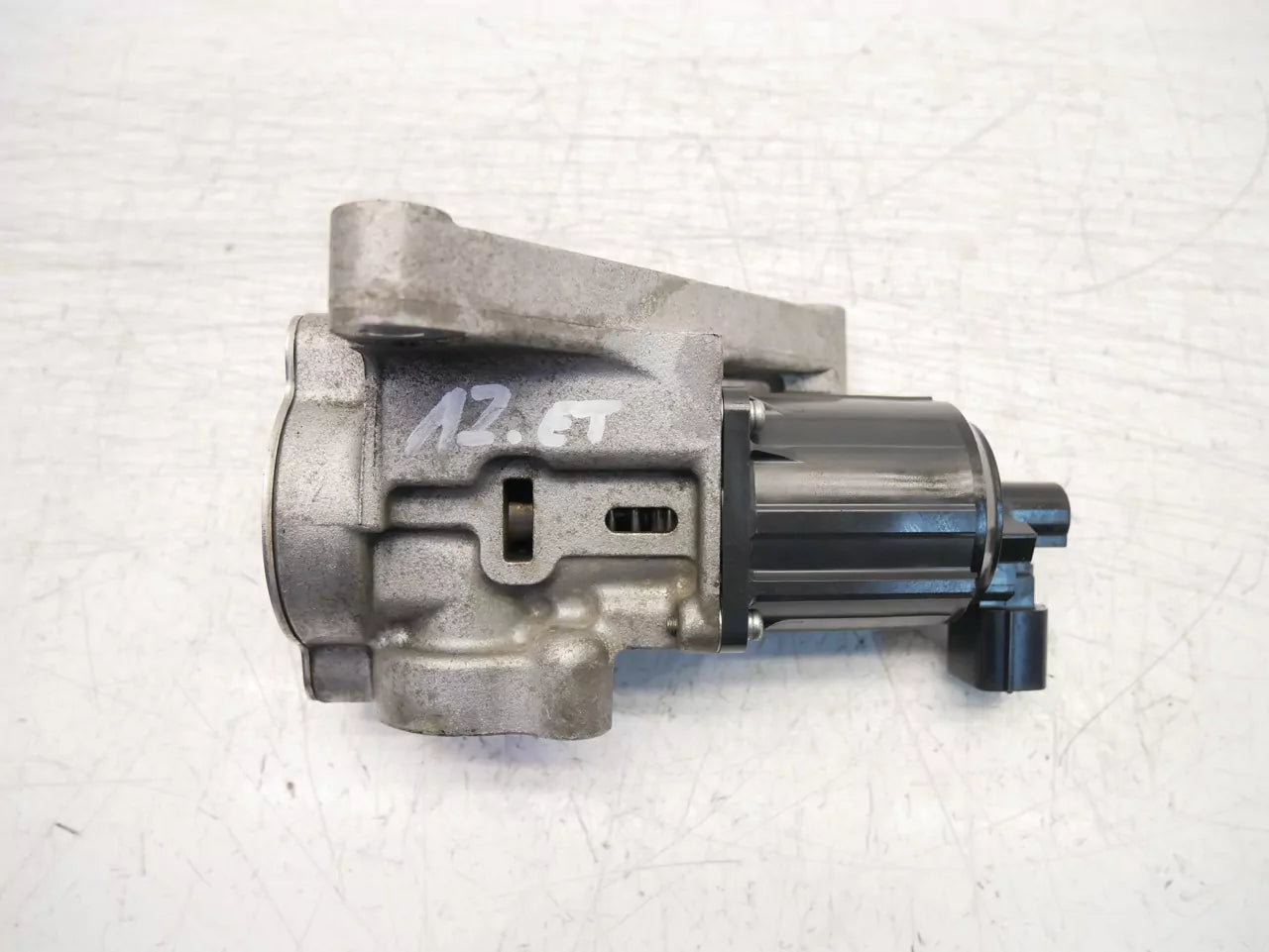 Válvula EGR Mazda 2,2 MZR-CD Diesel R2AA R2 R2AA-20300A K6266