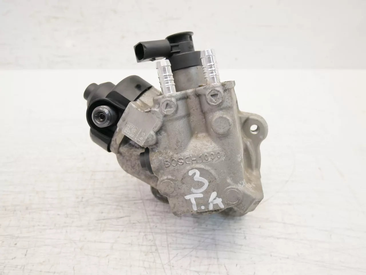 Bomba de alta presión Skoda Octavia 2.0 TDI CFHC CFH 03L130755D