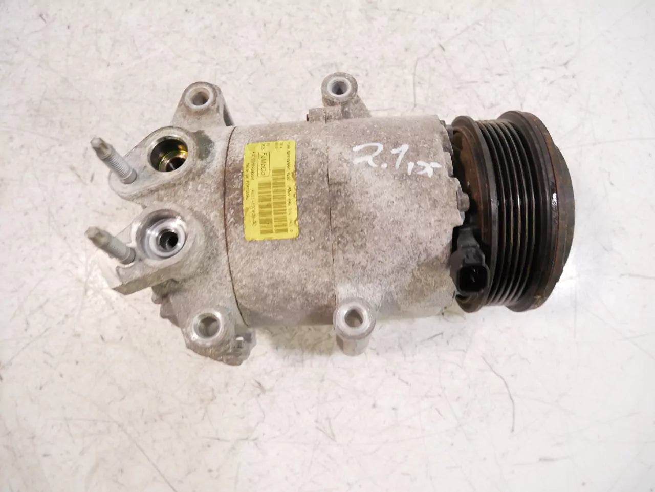 Compresor de aire acondicionado Ford 1,5 TDCI UGJC C15DSOX AV11-19D629-AC