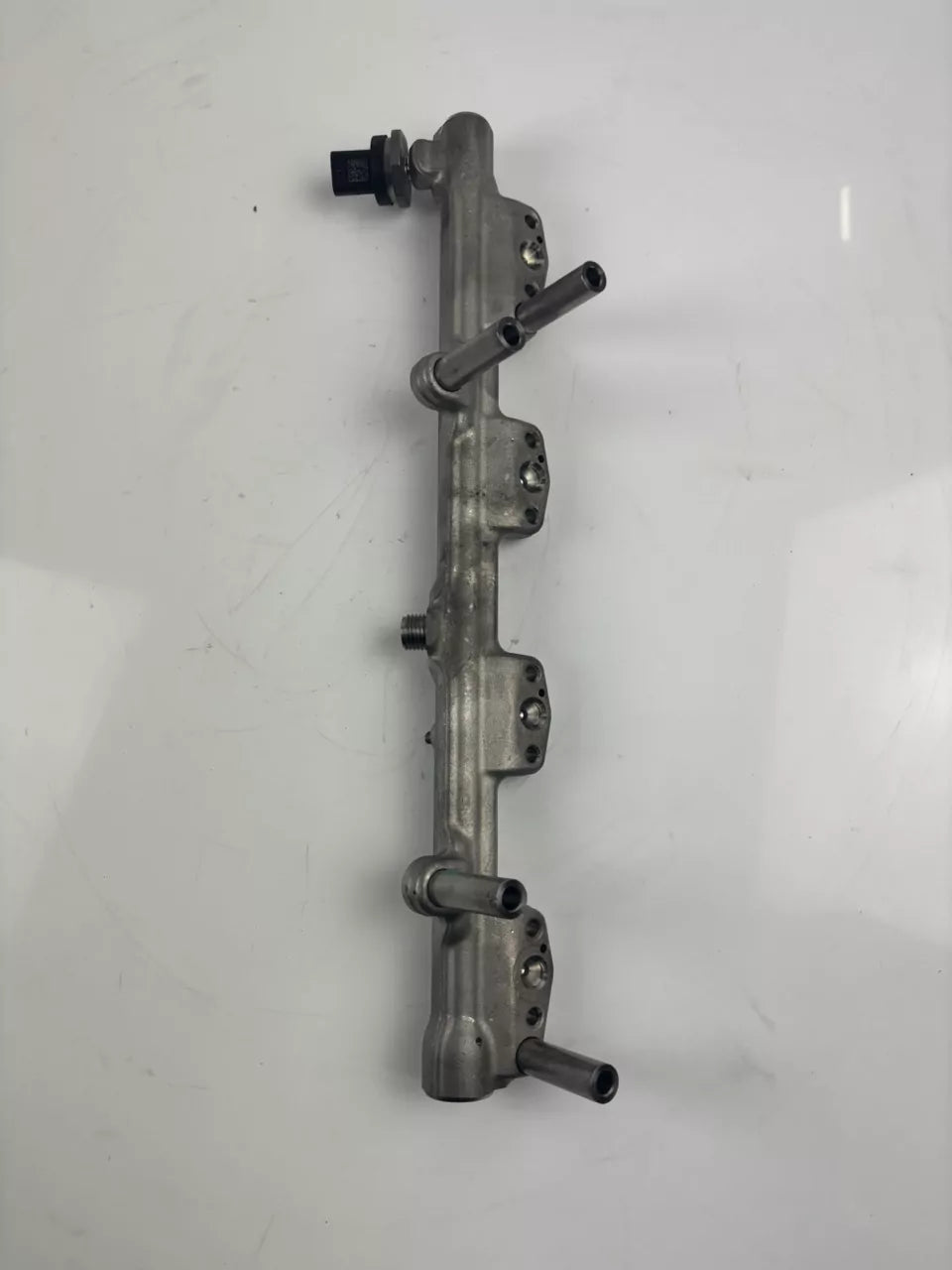 Riel inyector Mini F55 F56 F57 F60 Cooper 2.0 S B48A20F B48 8665633