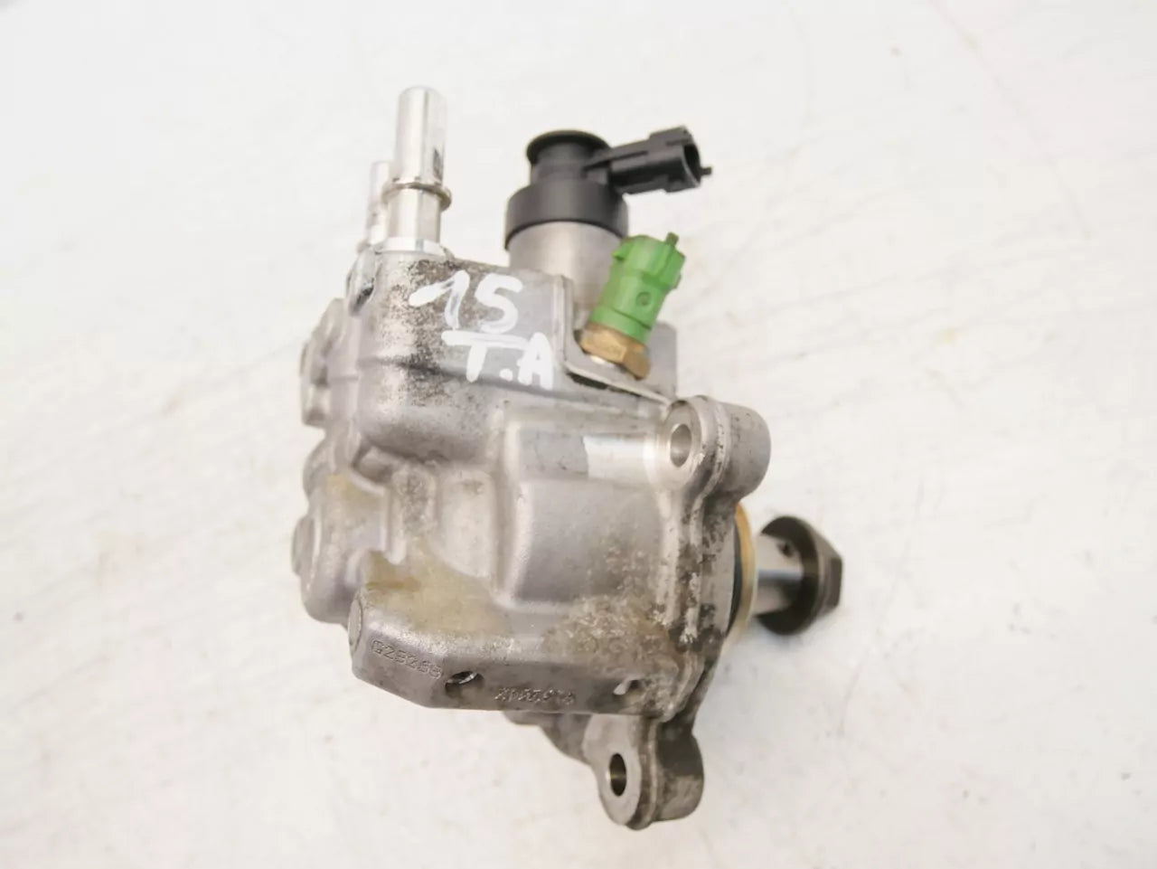 Bomba de alta presión Land Rover 2.0 D180 204DTD AJ20D4 G4D3-9B395-AB