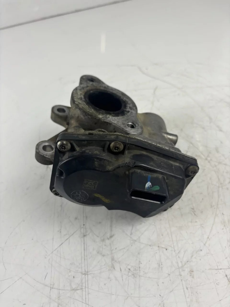 Válvula EGR Nissan Navara D23 2,3 dCi YS23DDT M9T280 147109869R
