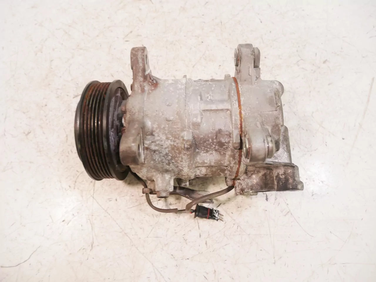 Compresor de aire acondicionado BMW 1,5 B37D15U0 B37D15A B37 9299328