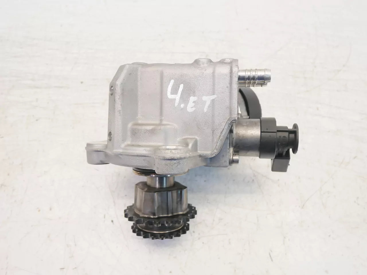 Bomba de alta presión BMW Serie 1 F20 F21 Serie 3 F30 2.0 120 d N47 N47D20C 7823456