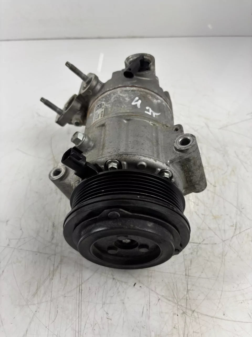 Compresor de aire acondicionado Ford Ecosport 1.0 EcoBoost YYJD H1BH-19D629-DA