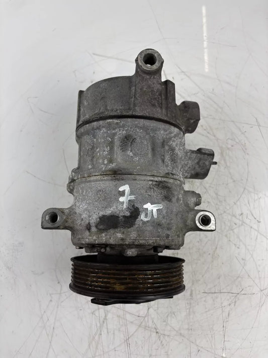 Compresor de aire acondicionado Volkswagen Skoda Seat Polo Ibiza Fabia 1,2 TDI CFWA CFW 5N0820803H