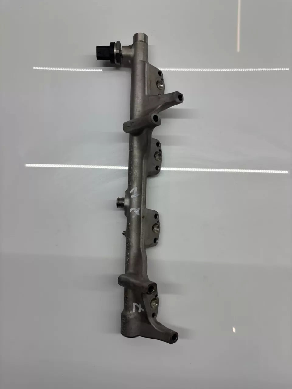 Rampa inyectora BMW Serie 3 F30 F31 2.0 330 e B48B20A B48 7639979