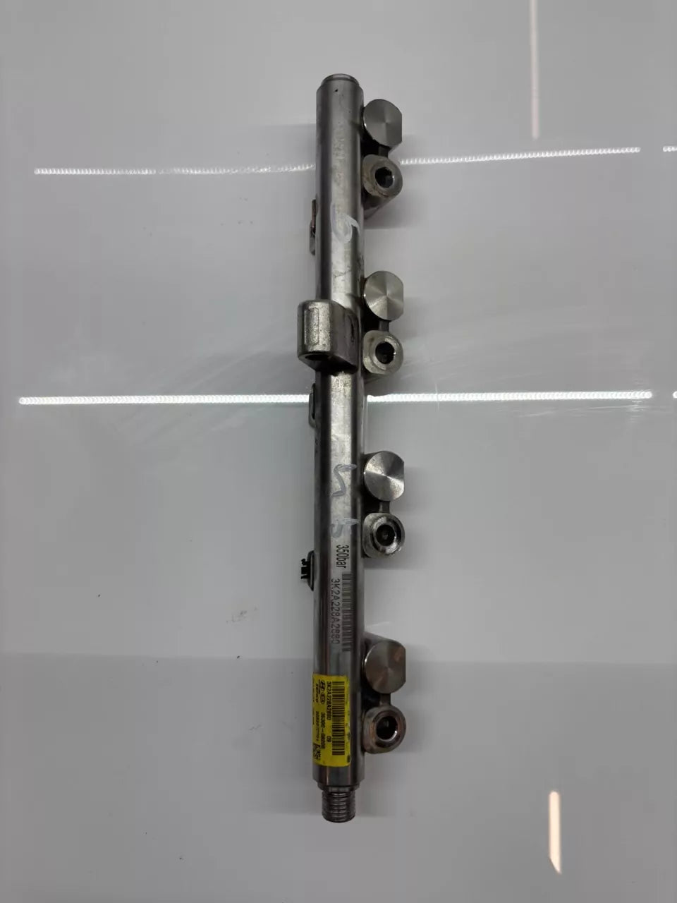 Rampa inyectora Kia XCeed X Ceed CD 1.5 T-GDI gasolina G4LH 35300-08200