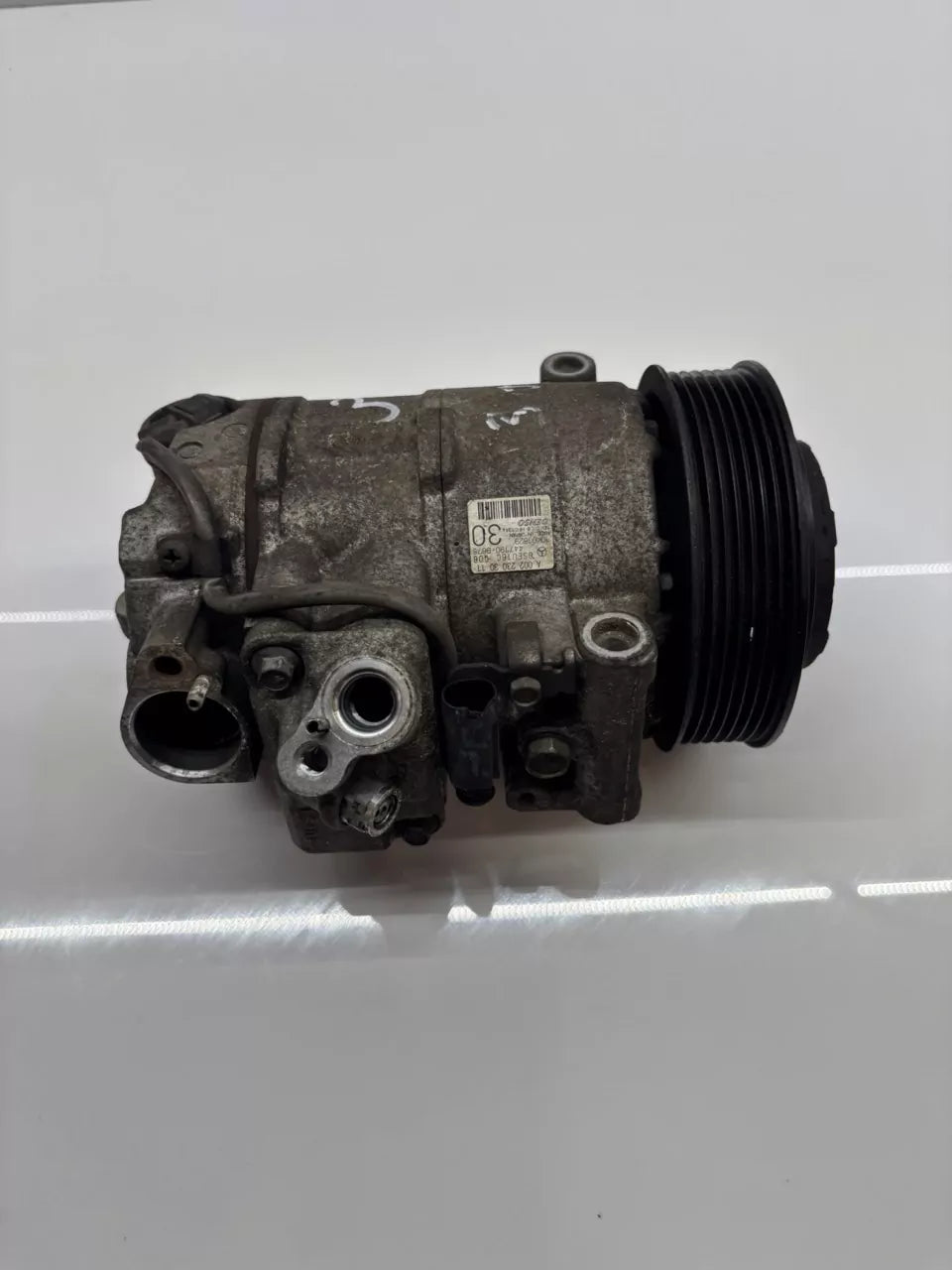 Compresor de aire acondicionado Mercedes-Benz W204 S204 1.6 C 180 M271.910 271.910 A0022303011