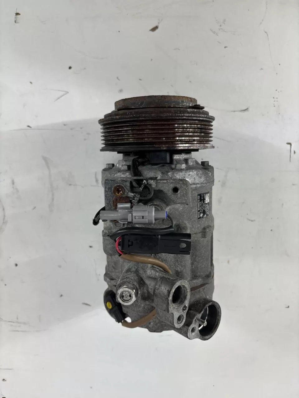 Compresor de aire acondicionado BMW Serie 3 F30 F34 F31 2.0 d 318d N47D20C N47 9330829