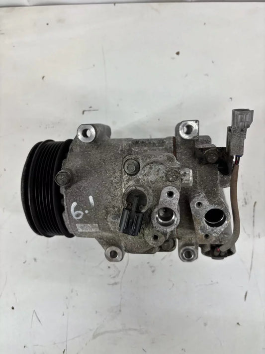 Compresor de aire acondicionado Subaru Outback BS 2,5 i AWD FB25 73111AL000