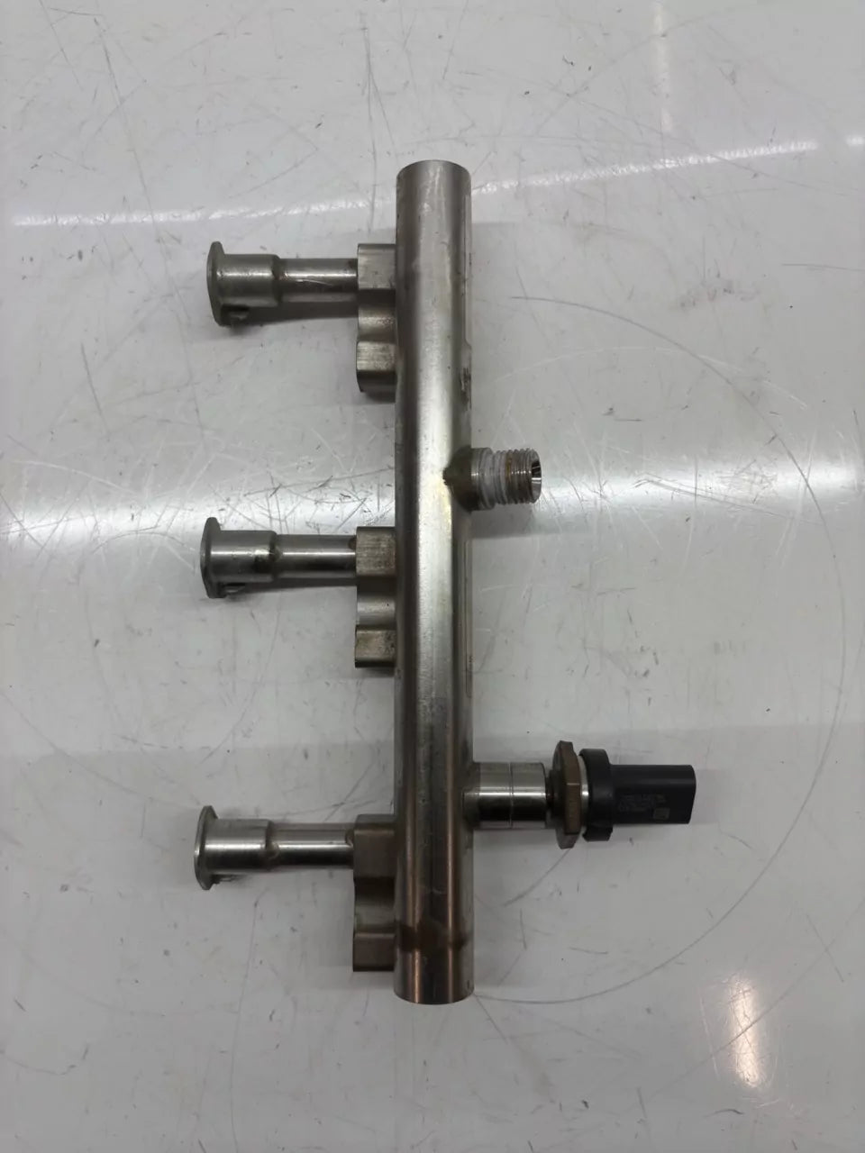 Rampa inyectora Ford Fiesta VII 1.0 EcoBoost M0JB H6BG-9D280-AA