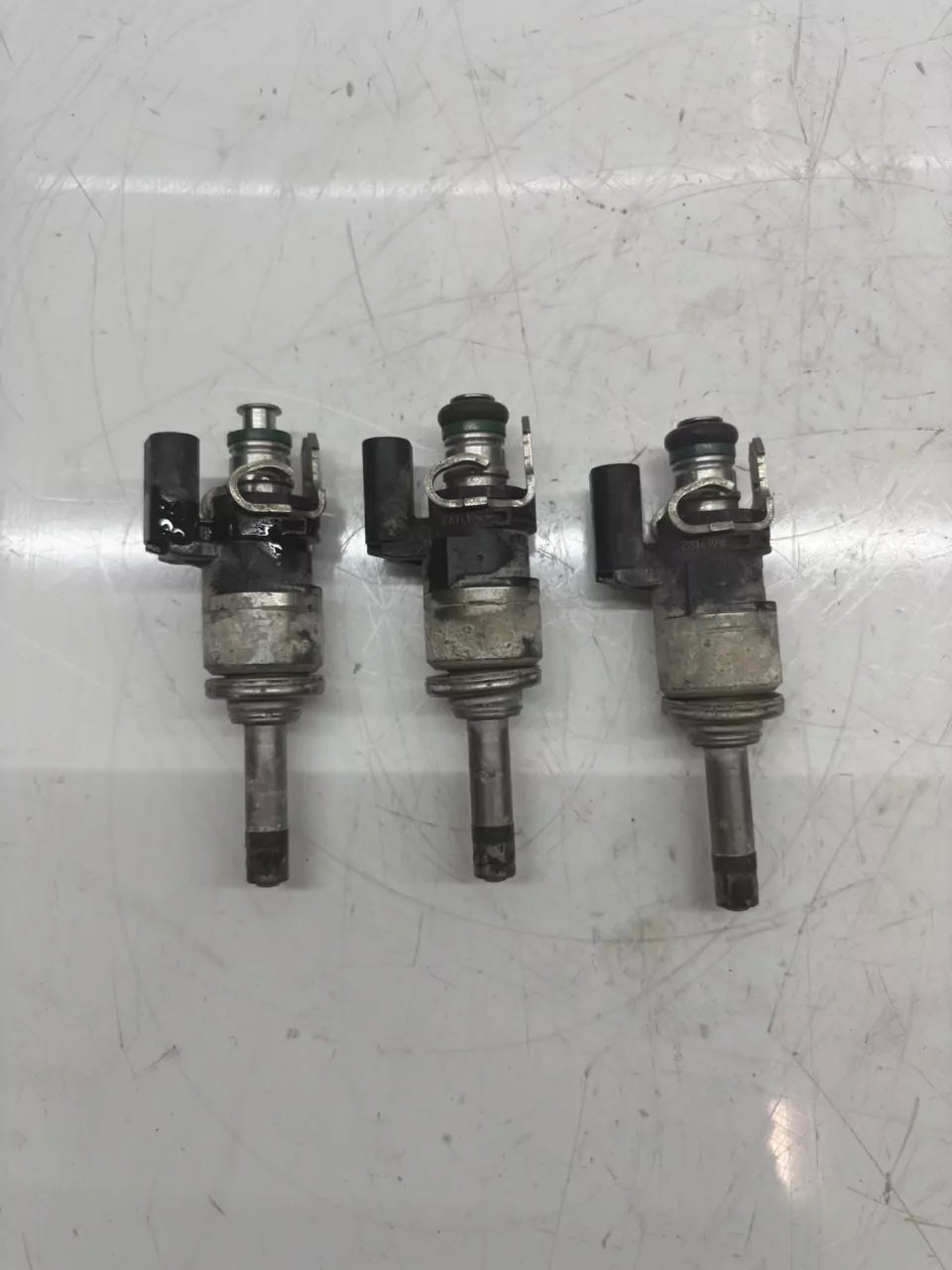 Boquilla inyector de combustible Ford Fiesta VII 1.0 EcoBoost M0JB H6BG-9F593-AB 3 unidades