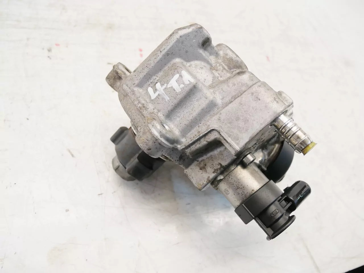 Bomba de alta presión Seat Skoda 1,6 TDI DGTA DGT 04L130755D