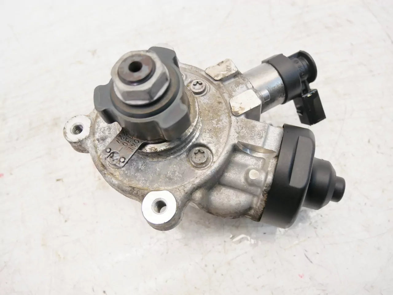 Bomba de alta presión Seat Skoda 1,6 TDI DGTA DGT 04L130755D