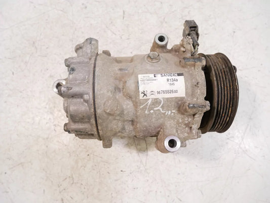 Compresor de aire acondicionado Citroen Peugeot 2,2 HDI Euro5 P22DTE 4HH 4H03 9676552680