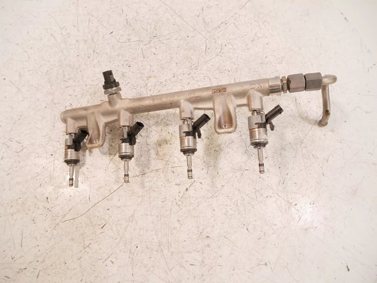 Rampa de inyectores Volkswagen 2,0 TSI TFSI DNFG DNF 06N133317A