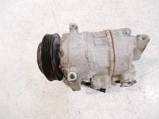 Compresor de aire acondicionado Mercedes-Benz 2,0 M260.920 260.920 M260 A0008304202