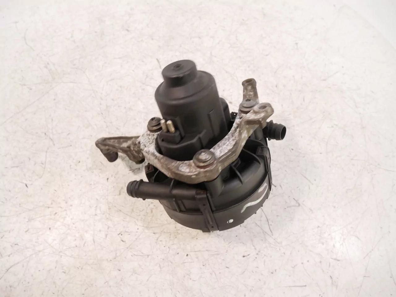 Bomba de aire secundario Mercedes-Benz 3,5 CLS E 350 272.964 M272.964 M272 A0001415185
