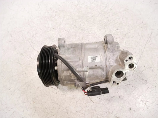 Compresor de aire acondicionado BMW 1,5 sDrive 18i B38A15A B38 6842618