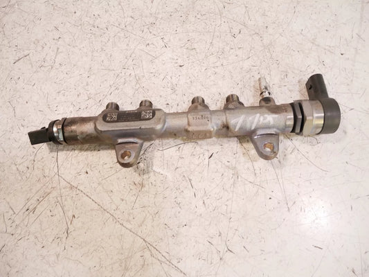 Rampa inyectora BMW 1,5 d B37D15A B37 8511629