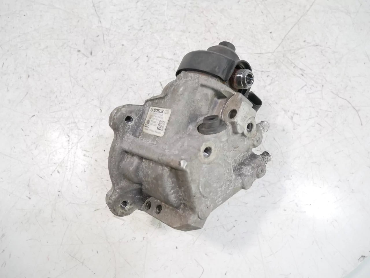 Bomba de alta presión Volkswagen 2,0 TDI CKTB CKT 03L130755L
