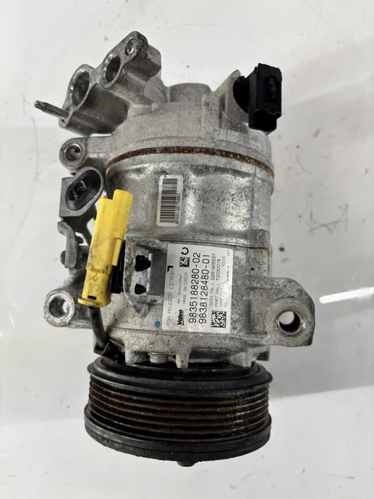 Compresor de aire acondicionado Opel 1,2 gasolina D12XHT O3S EB2DTS 9835188280