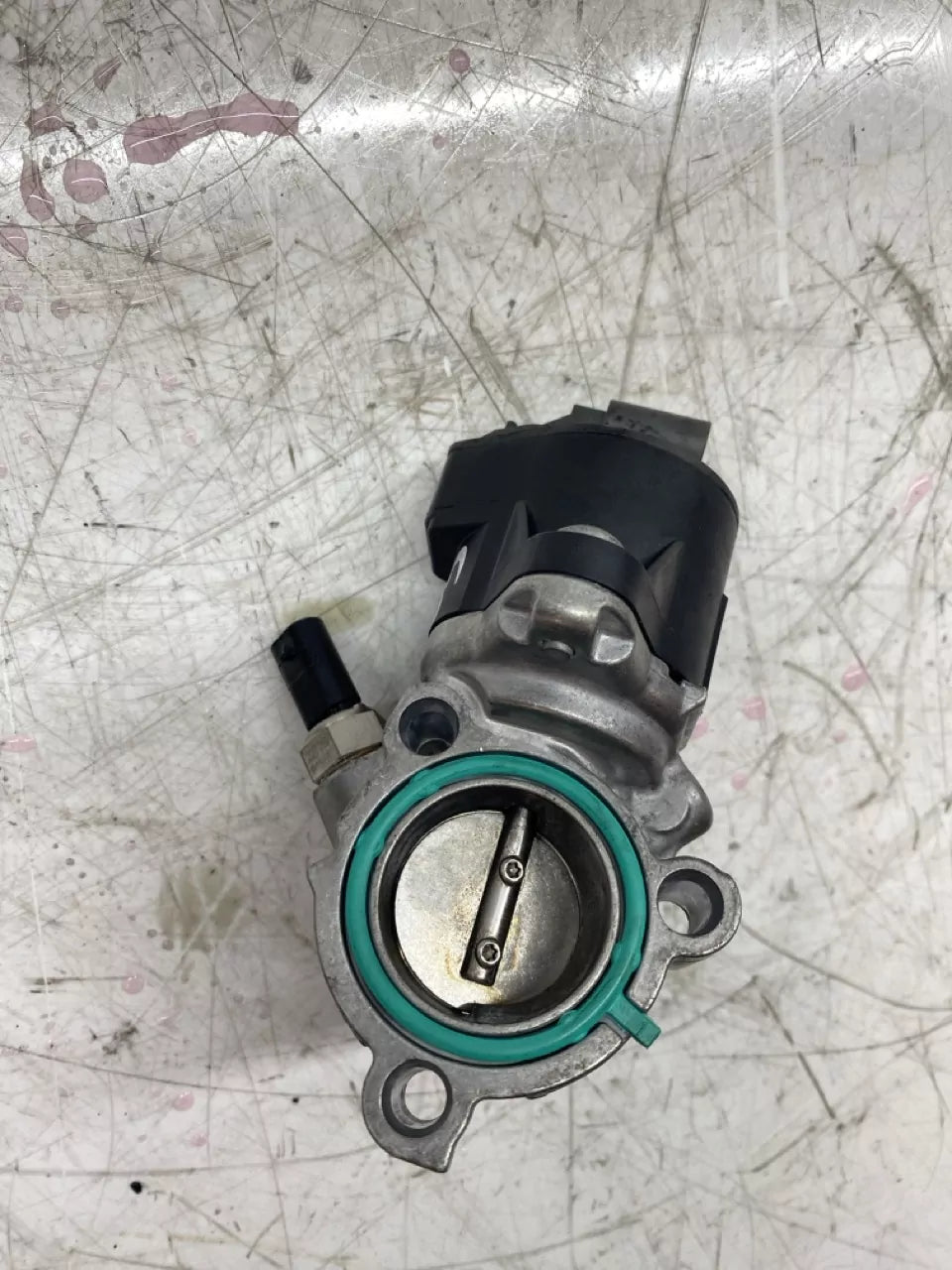 Válvula EGR Mercedes-Benz 3,0 400d OM656.929 656.929 OM656 A6541405700