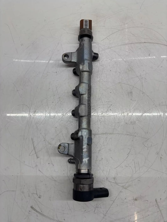 Rampa inyectora Audi 2,0 TDI CGLC CGL 03L1130089Q