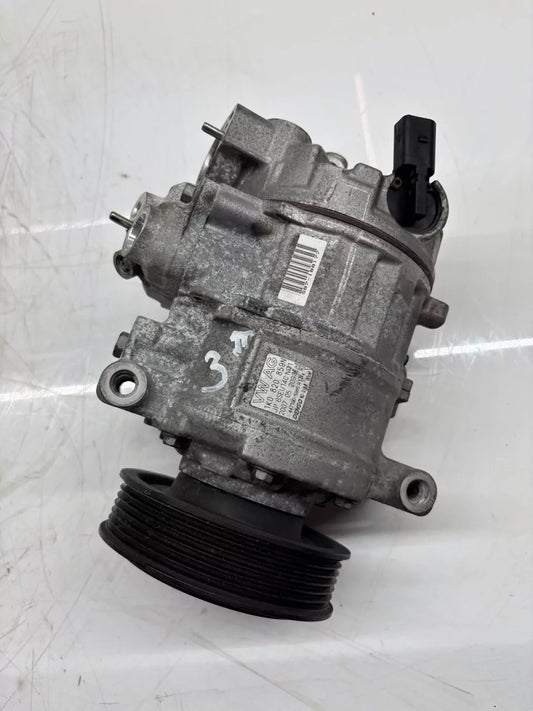Compresor de aire acondicionado Volkswagen Skoda 1,4 16V BUD 1K0820859N
